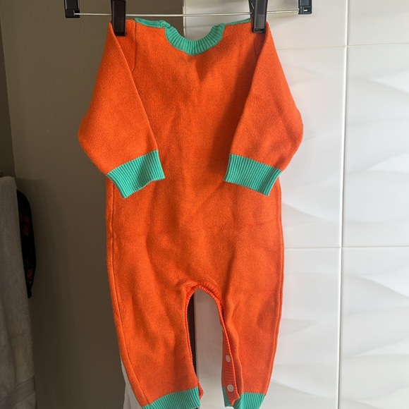 New with Tags PatPat Baby Halloween Pumpkin Onesie size 9-12 Months - Picture 5 of 5